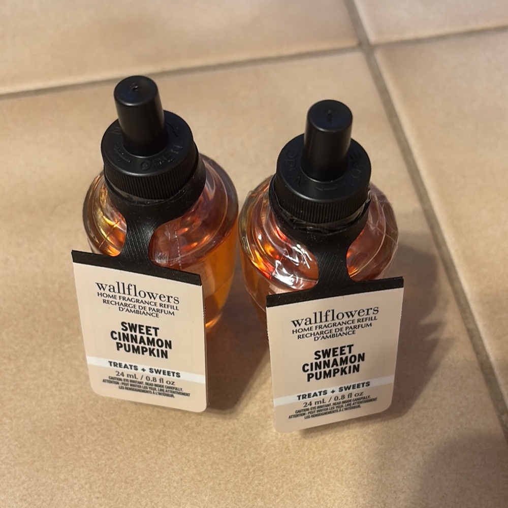 Sweet Cinnamon Wallflowers NWT